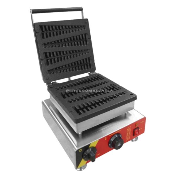 The Waffle Christmas Tree Electric Machine FR-2208 features an open lid showing festive tree-shaped plates, plus front-mounted control knobs and a power switch.